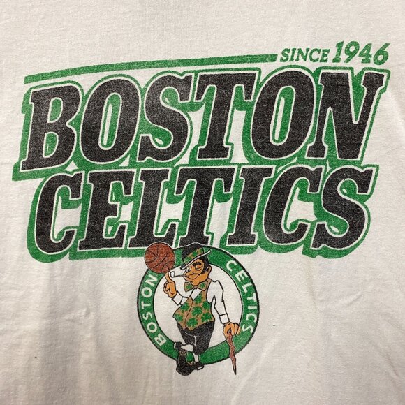 Junk Food Clothing Boston Celtic Lucky The Leprechaun T-Shirt Small - Picture 2 of 4